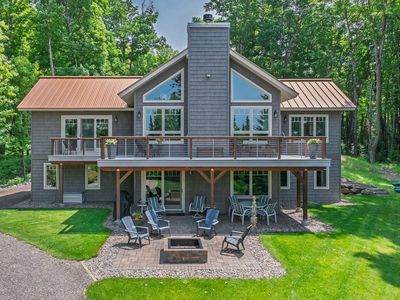 8033 Bowie Rd