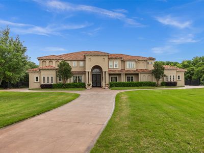 5208 Edgewater Ct