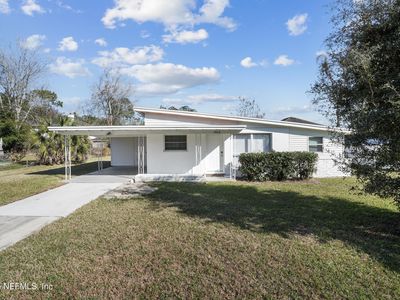 1913 DELAROCHE Drive W