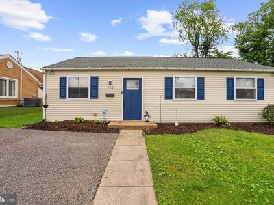 902 Dorking Rd