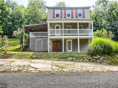 301 Lenker Rd