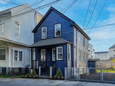 17 Scott St