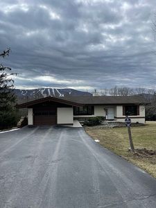 27 Diane Dr
