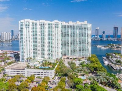 3301 NE 183rd St UNIT 2303