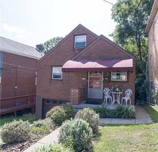 3275 Waltham Ave