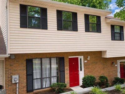 1265 Jamestowne Trl