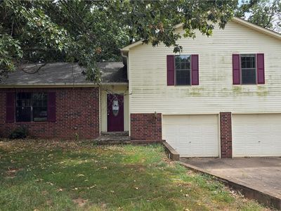 8 Mockingbird Ln