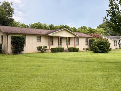 229 Robin Hood Rd