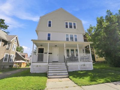 39 Bell St