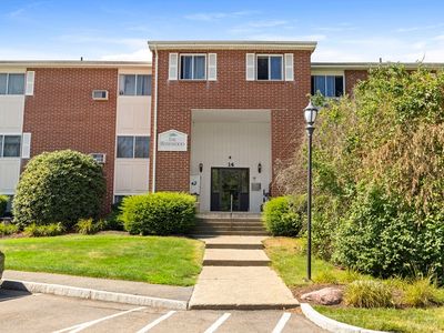 14 Dailey St APT J