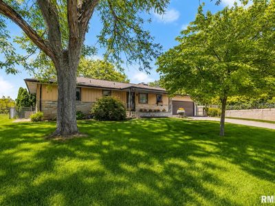 128 Donald Ct