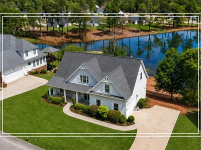 325 Dove Lake Dr
