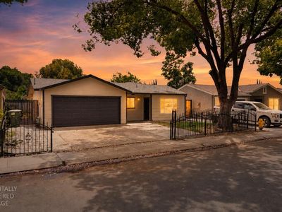 416 Mount Hood Ct