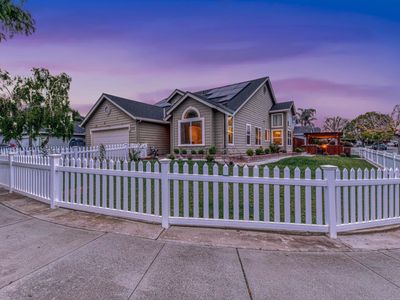 1123 Cabot Way