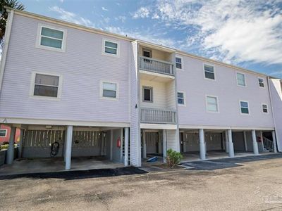 1650 Via De Luna Dr APT A2
