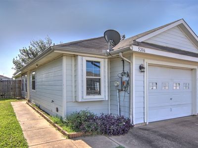 Property at 5206 Mountain Spring Trl, Fort Worth, TX