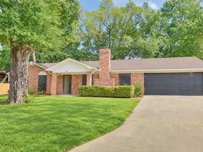 547 Atoka St