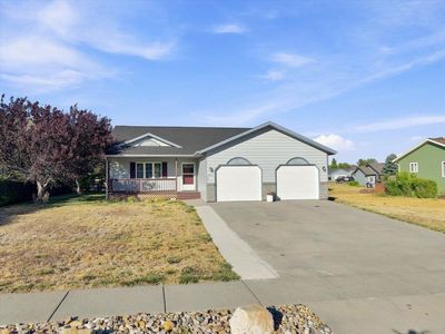 1836 Iron Horse Loop