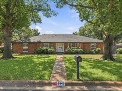 6440 Devonshire Dr