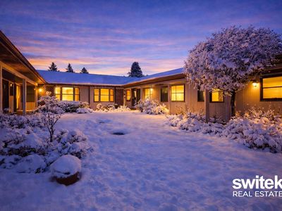 Property at 202 Bona Vista Dr NW, Grand Rapids, MI