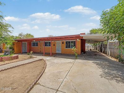 1731 E Holladay St