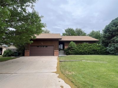 2204 Robin Rd
