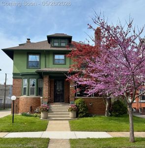 700 Taylor St