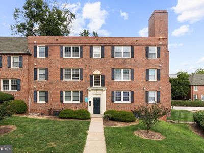 2016 37th St SE APT 202