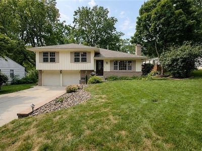 3405 NE 49th Ter