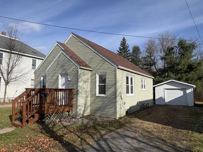 820 10TH AVENUE NORTH