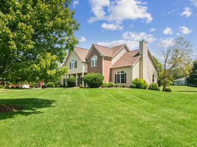 Property at 175 Clover Hill Ln, North Barrington, IL