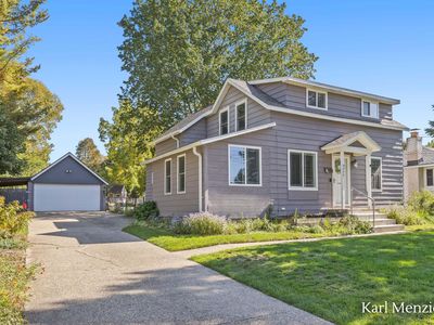 3232 Earle Ave SW