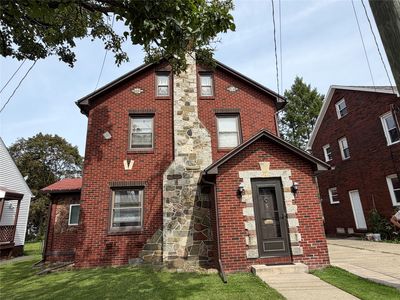 6 Belknap Ave