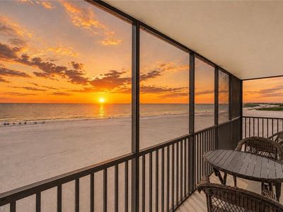 6612 Estero BLVD #903