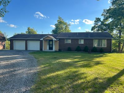 22480 Dowsett Trl