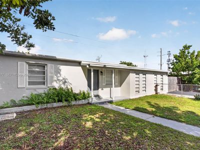 5197 NE 14th Ave