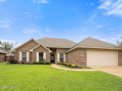 921 Clubhouse Dr