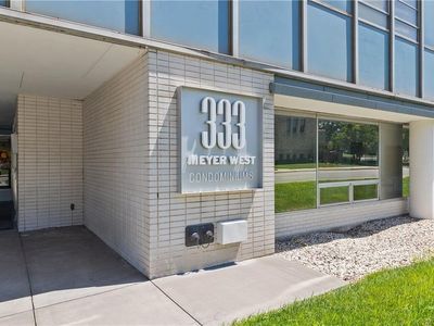 333 W Meyer Blvd APT 1215