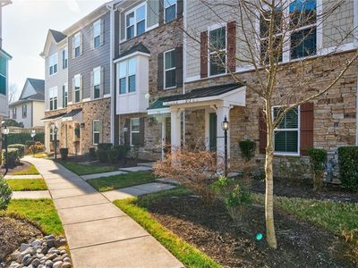 516 Clara Ln