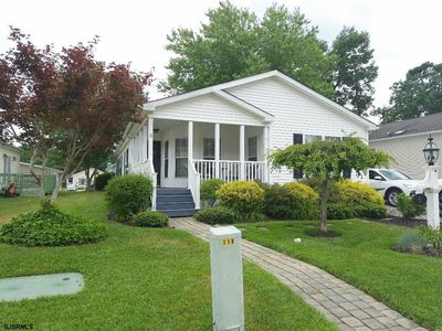 5 Rosewood Ln