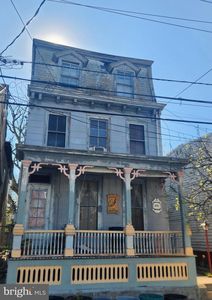 402 Prince St