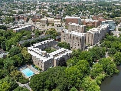 44 Washington St APT 303