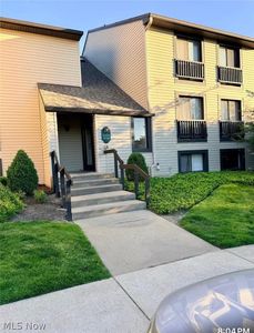 6250 Greenwood Pkwy APT 202