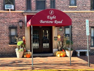 8 Barstow Road #6K