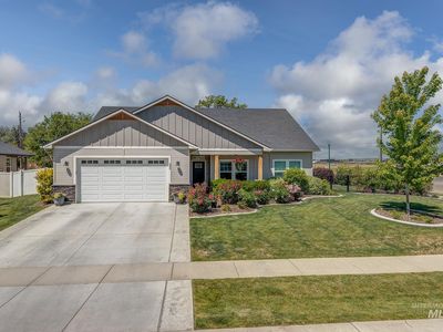 555 Syringa Falls Ct