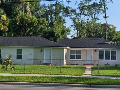 227 E Main St