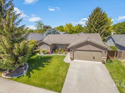 1379 N Caterpillar Ave