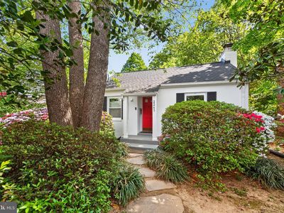 2245 N Buchanan St