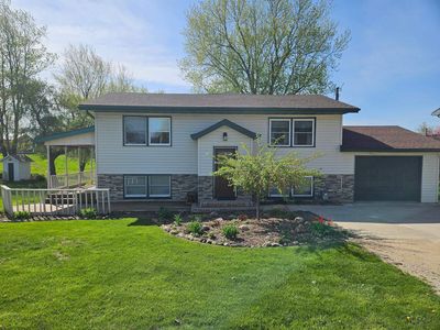 408 E Centre St