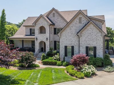 2205 Stardust Ct